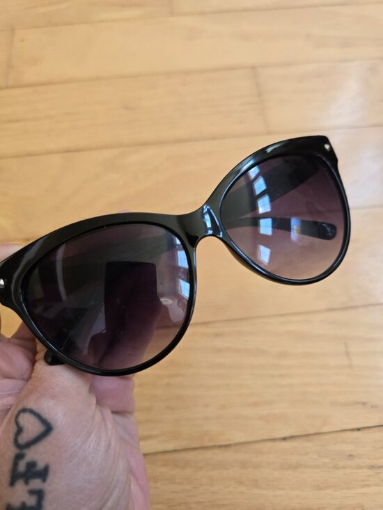 retro black large cat eye style boho glam sunglasses main image 4